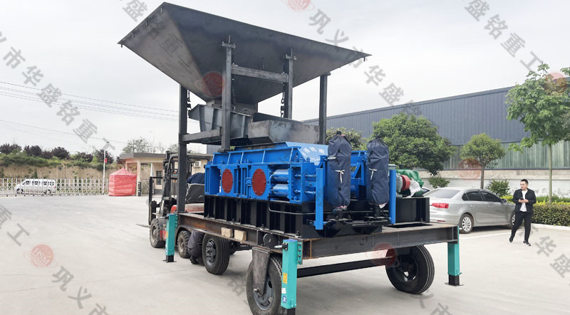 加工一噸河卵石能出多少沙子?移動對輥制砂機制砂效果怎么樣